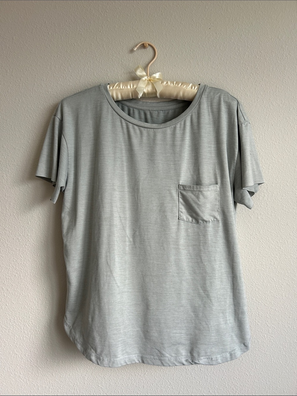 Unisex Viori Soft Short Sleeve Pocket Tee Gray Casual Shirt